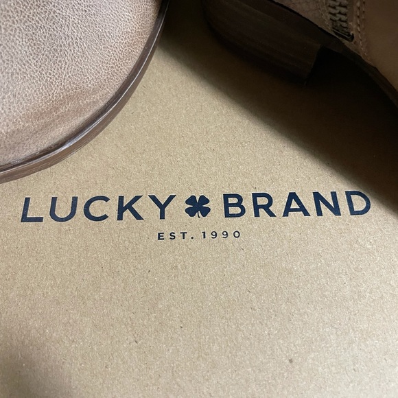 Lucky Brand ankle boots BRAND NEW - Picture 4 of 10